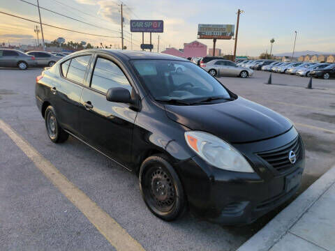 2013 NISSAN Versa