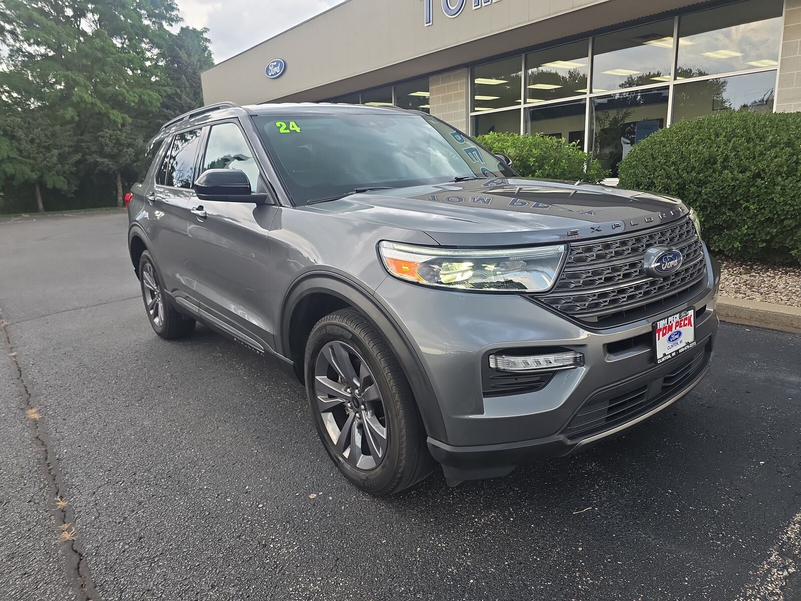 2024 FORD Explorer