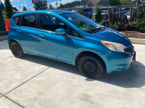2015 NISSAN Versa