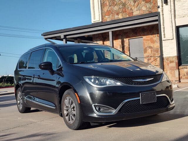 2020 CHRYSLER Pacifica