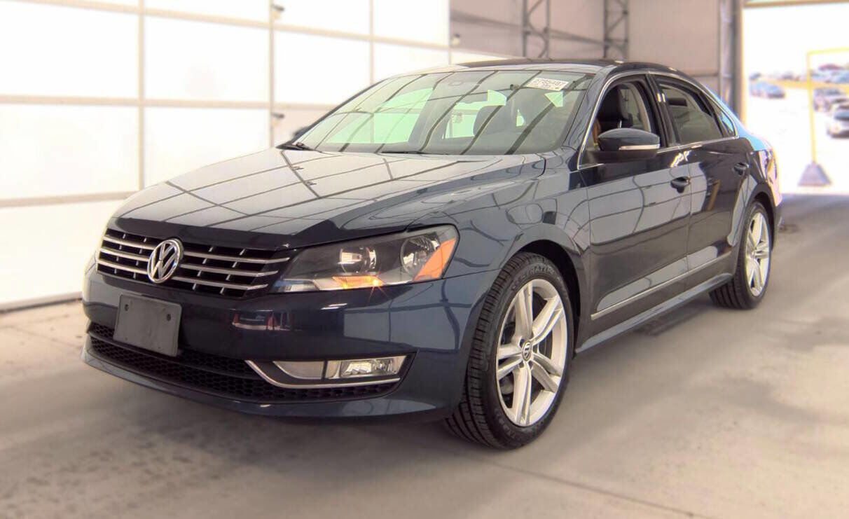 2014 VOLKSWAGEN Passat