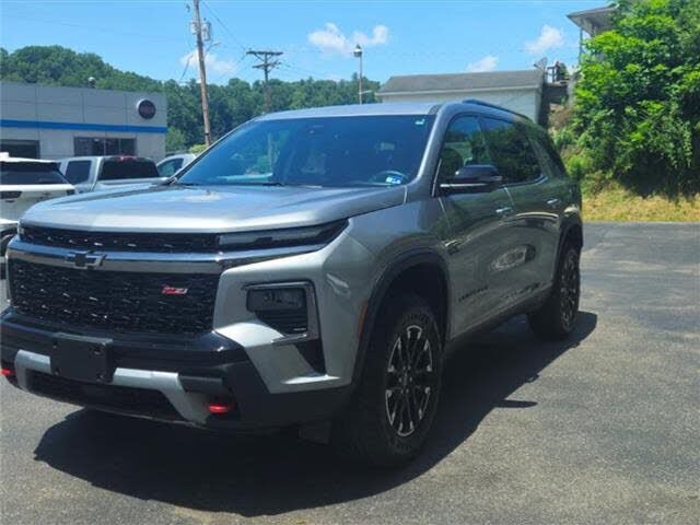 2025 CHEVROLET Traverse