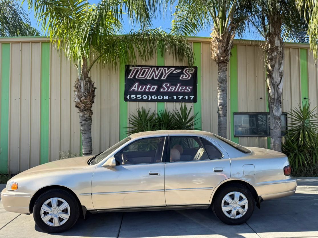 1995 TOYOTA Camry