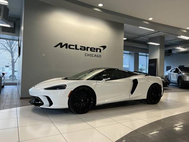 2025 MCLAREN GTS