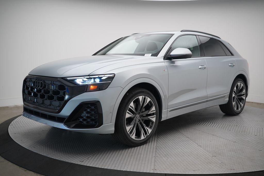 2026 AUDI Q8