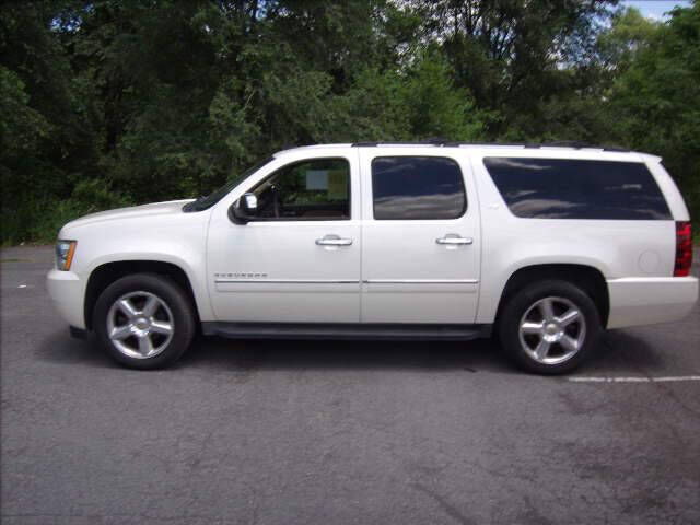 2014 CHEVROLET Suburban