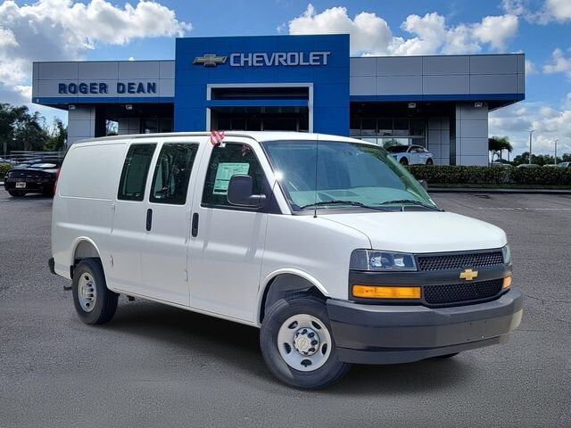 2026 CHEVROLET Express