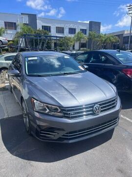 2017 VOLKSWAGEN Passat