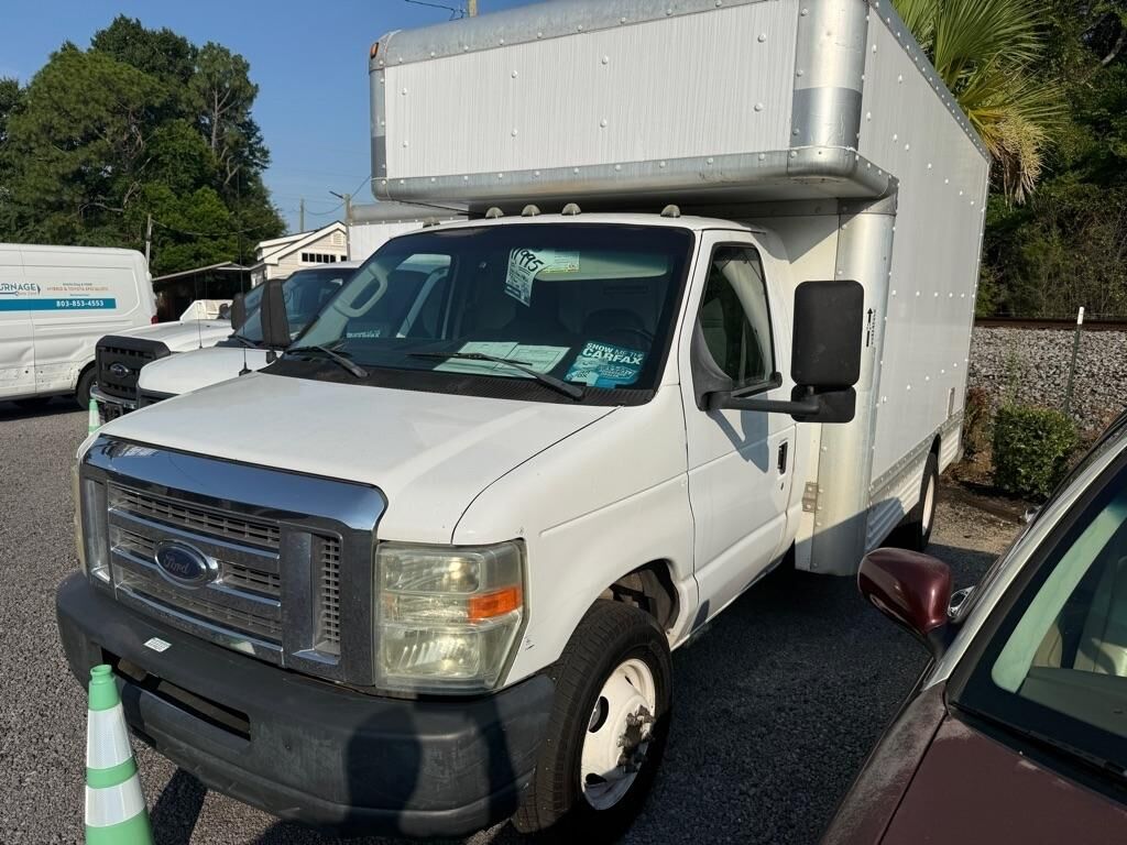 2010 FORD E-450