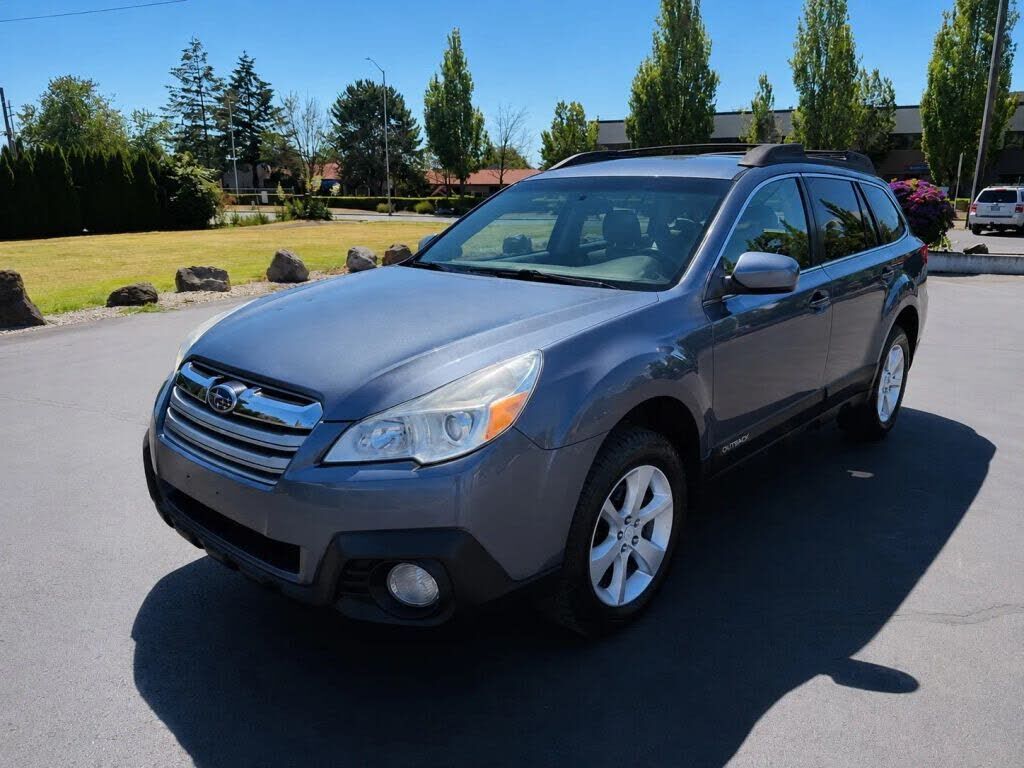 2014 SUBARU Outback