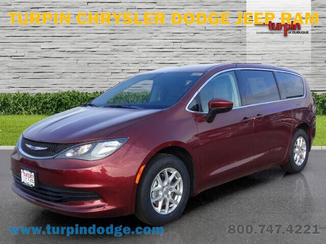 2020 CHRYSLER Voyager