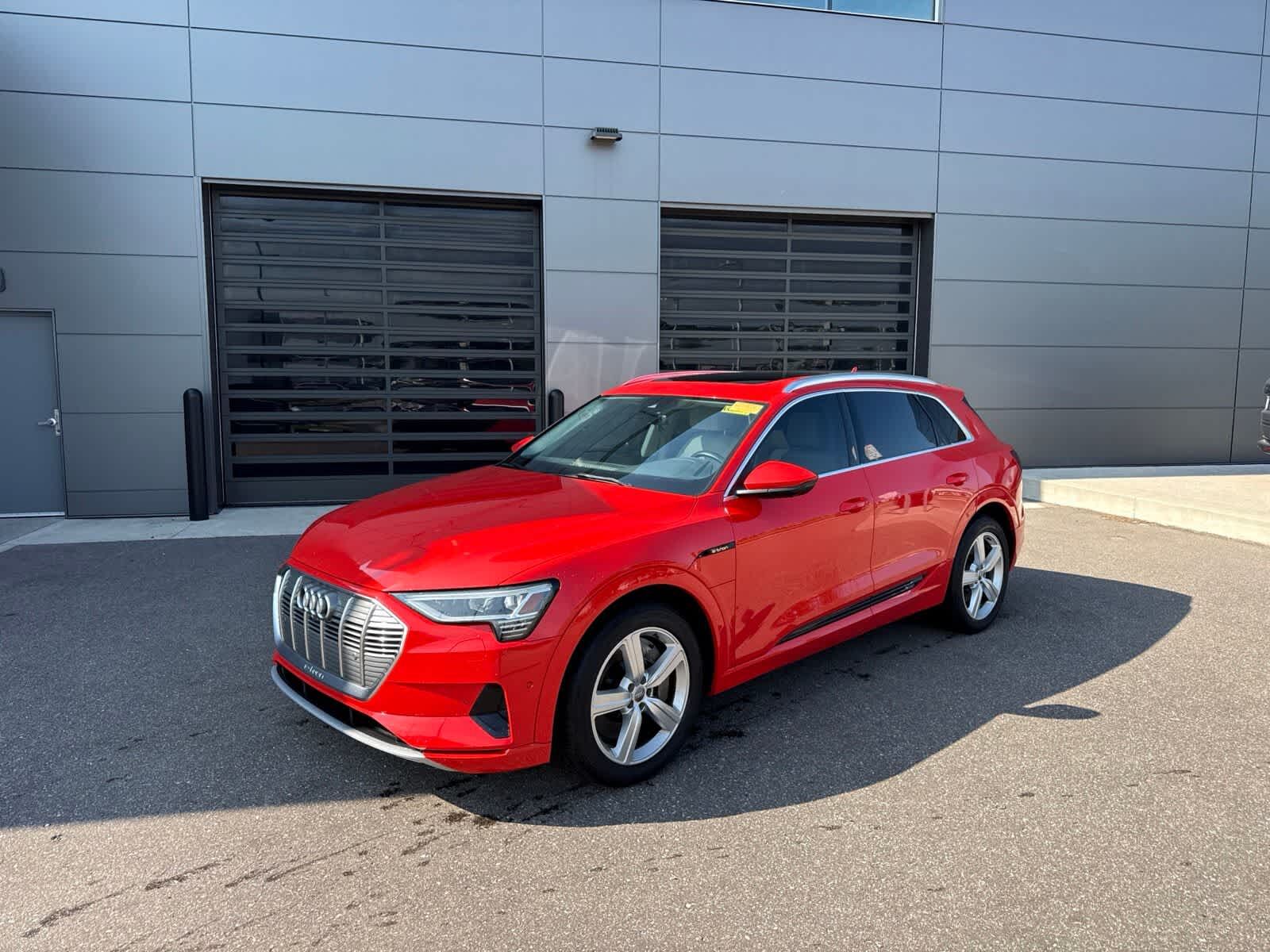 2019 AUDI e-tron
