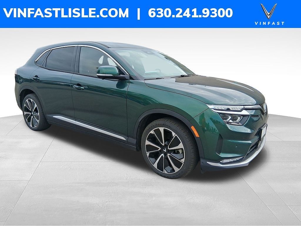 2025 VINFAST VF 8