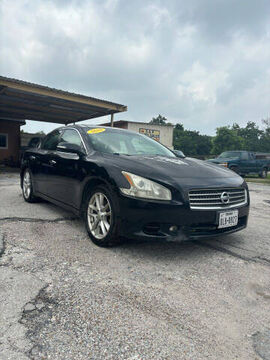 2010 NISSAN Maxima
