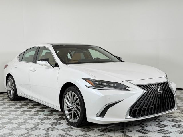 2022 LEXUS ES