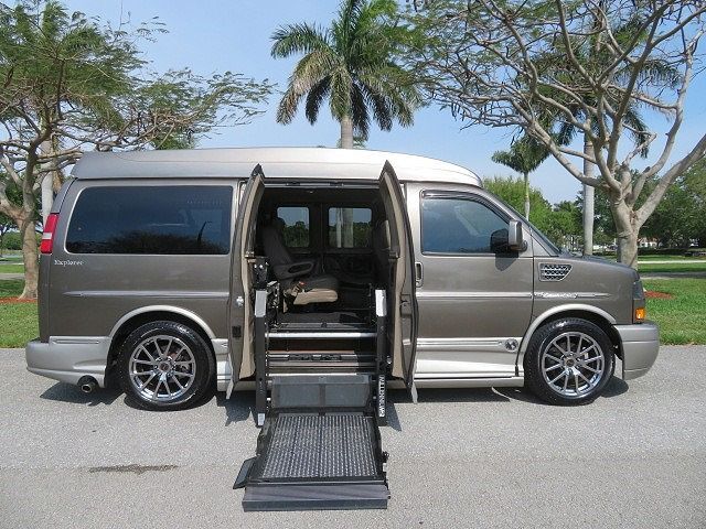 2013 GMC Savana