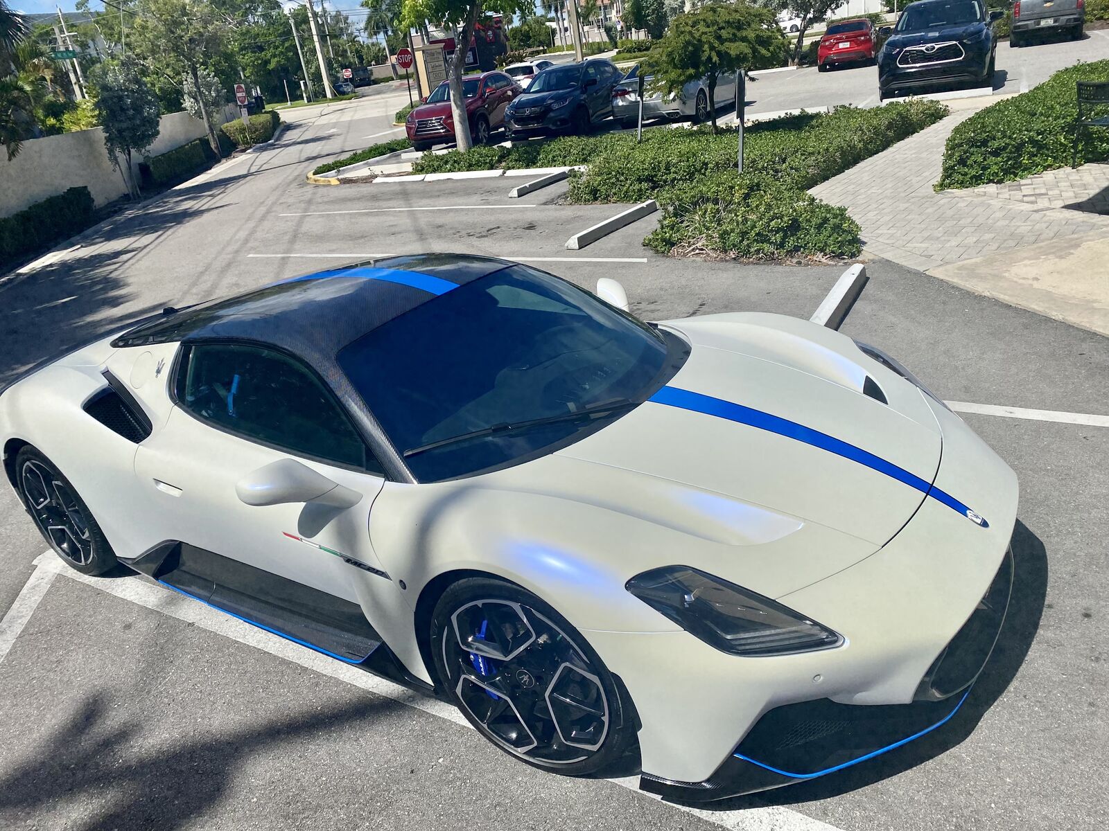 2022 MASERATI MC20