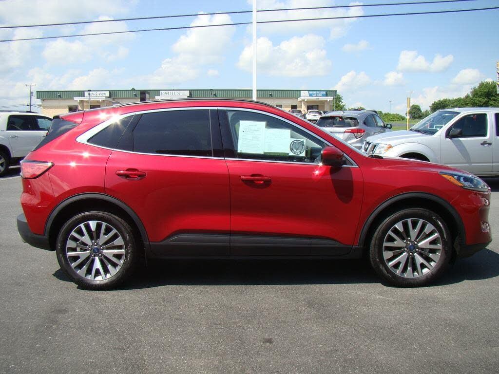 2022 FORD Escape