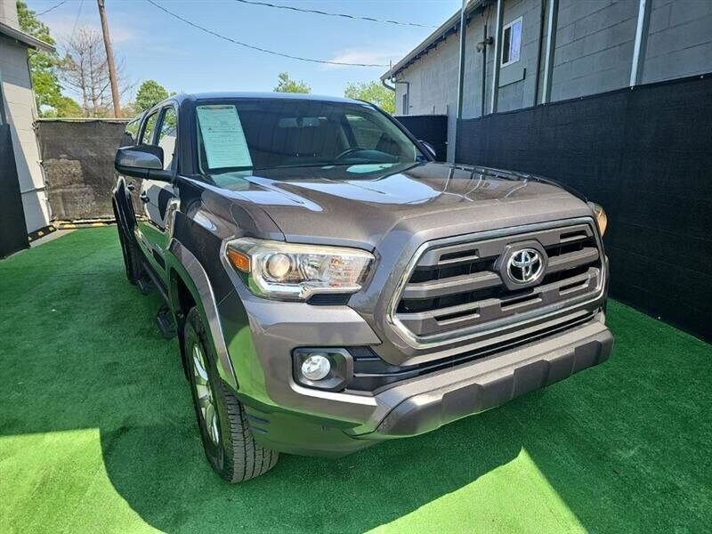 2016 TOYOTA Tacoma