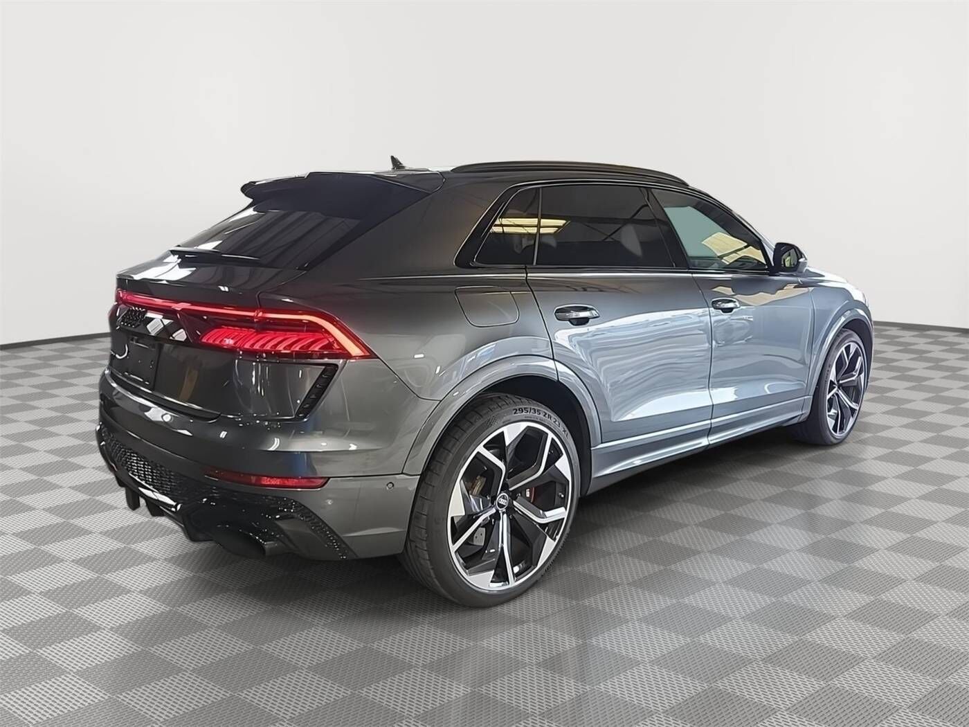 2024 Audi RS Q8