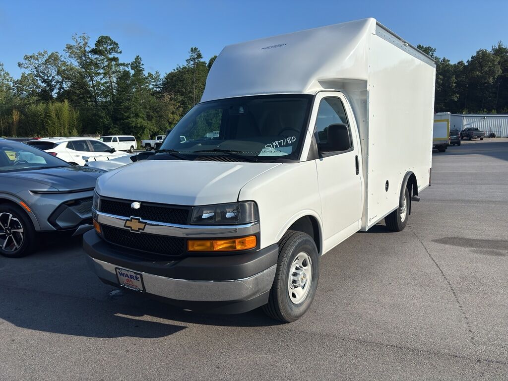 2025 CHEVROLET Express