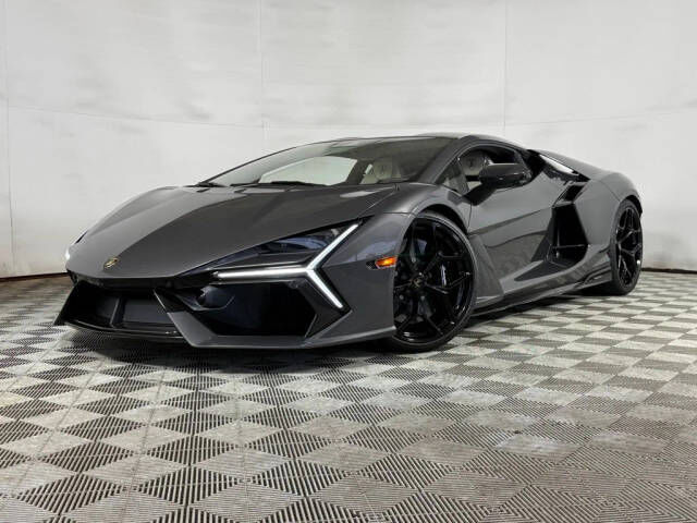 2026 LAMBORGHINI Revuelto