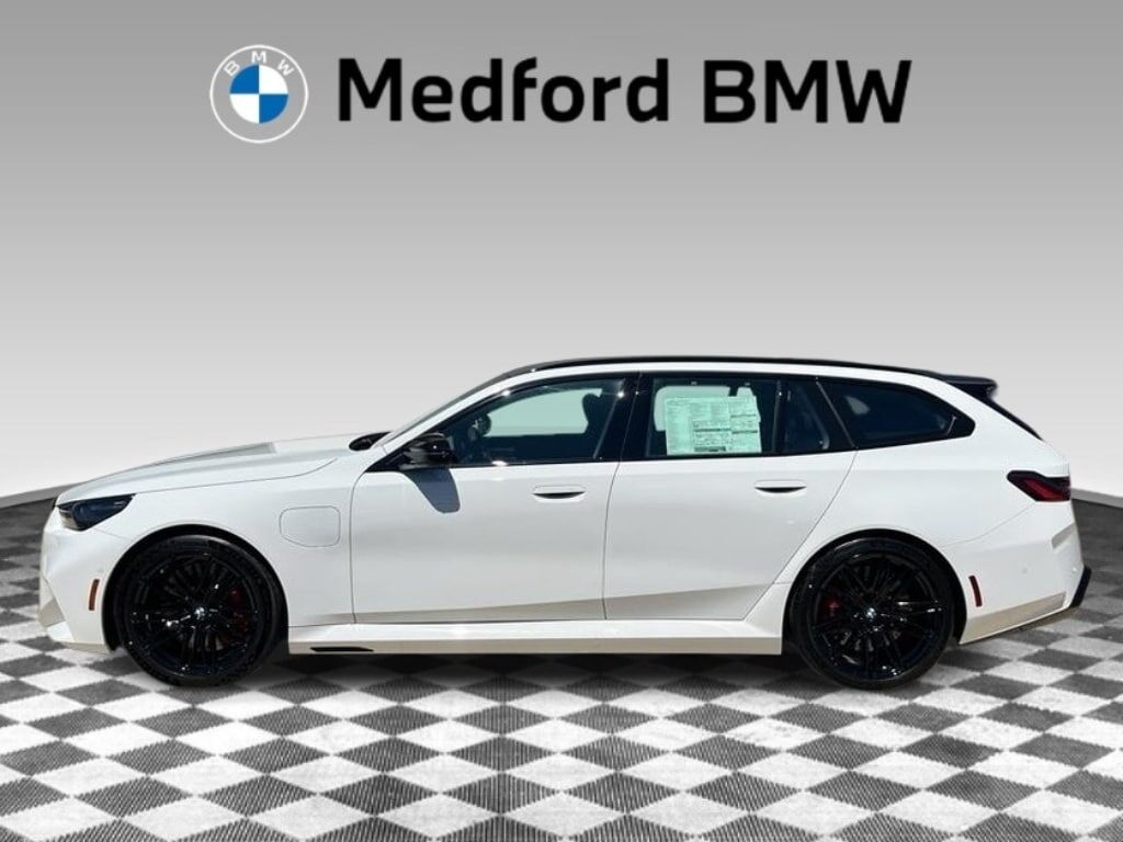 2027 BMW M5