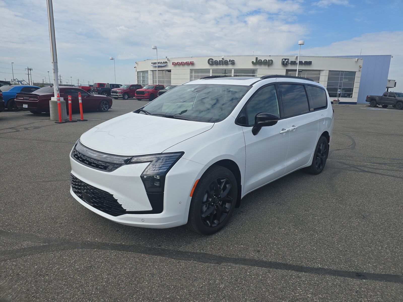 2027 CHRYSLER Pacifica