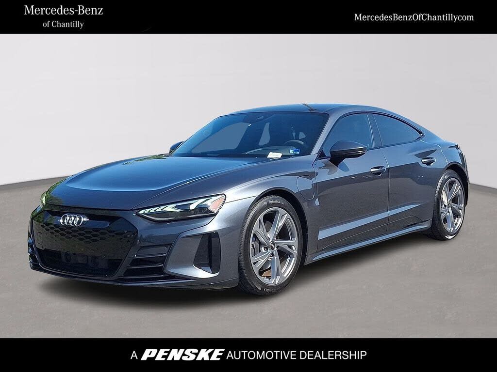2022 AUDI e-tron