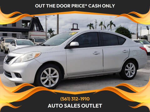 2014 NISSAN Versa