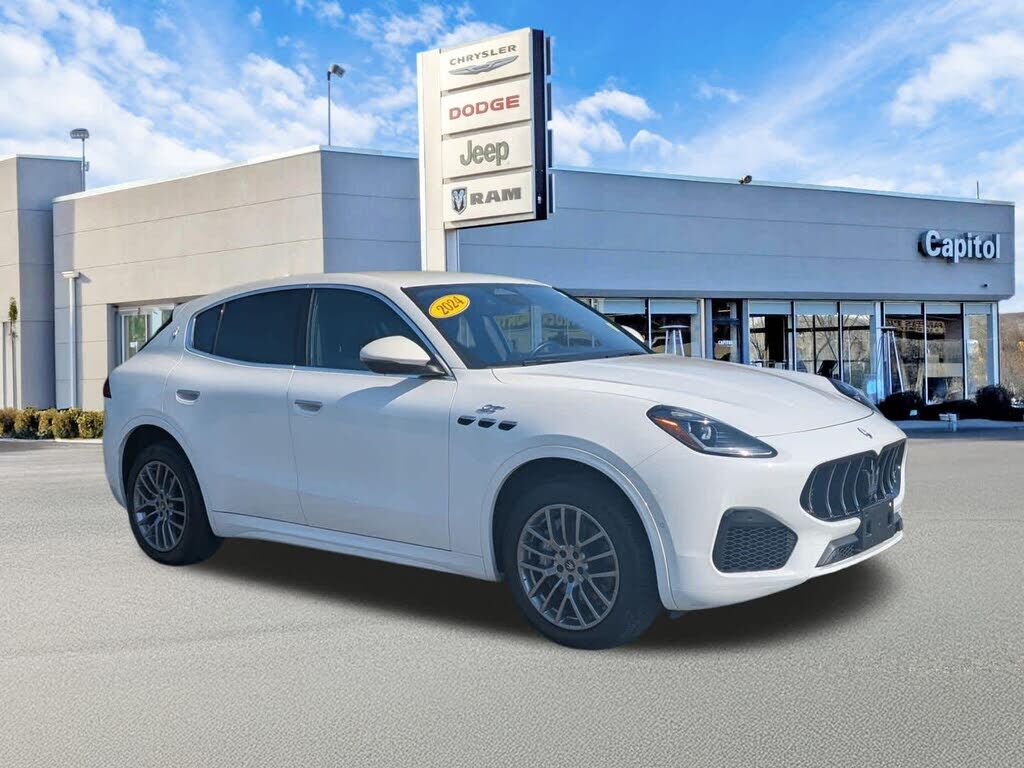 2024 MASERATI Grecale