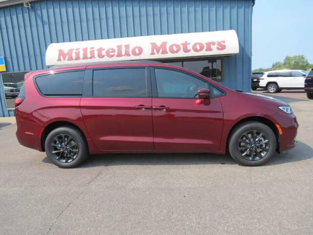2021 CHRYSLER Pacifica