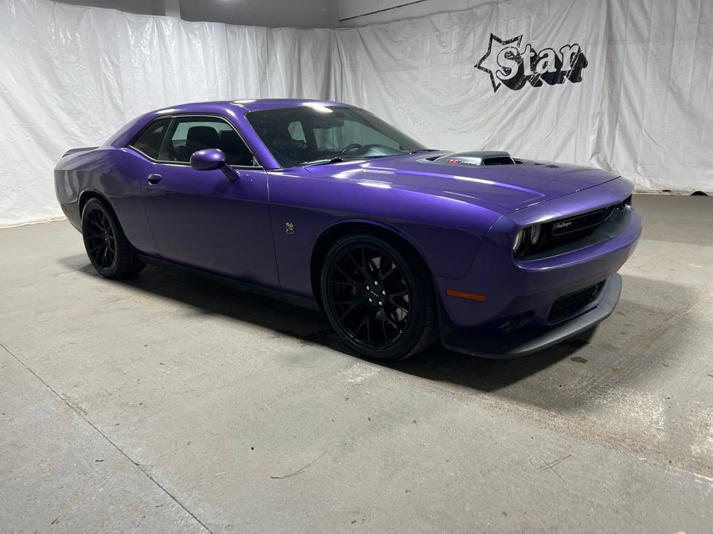 2016 DODGE Challenger