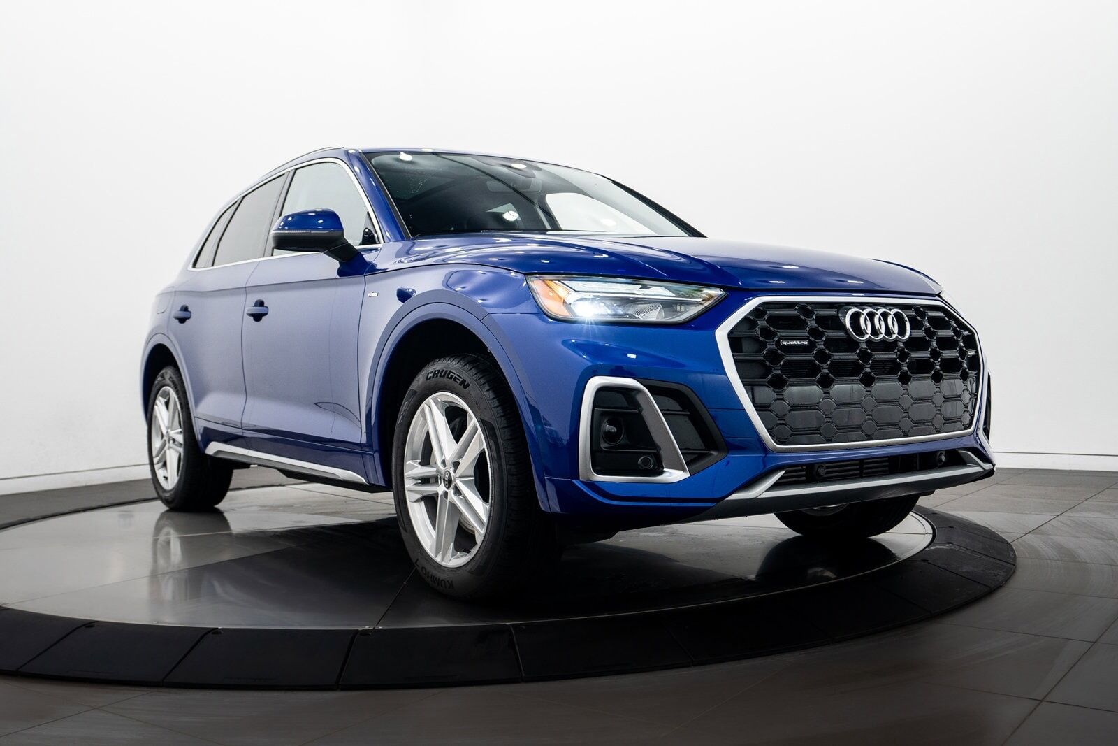 2024 AUDI Q5 e