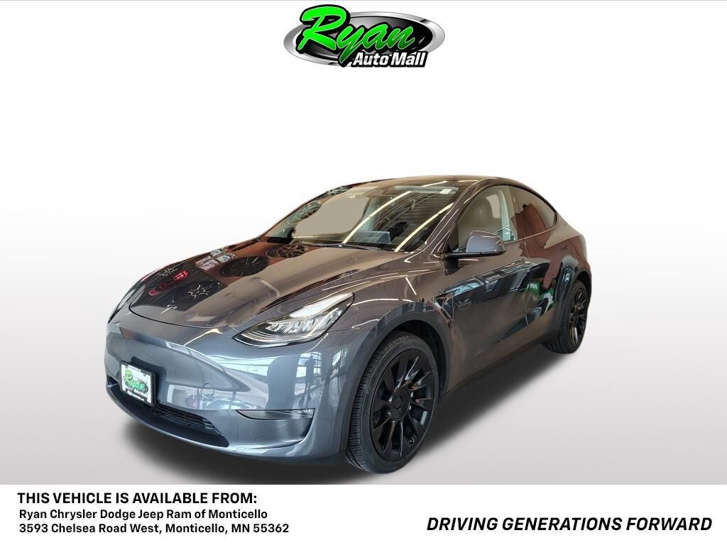 2023 TESLA Model Y