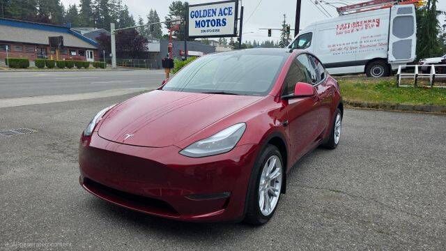 2024 TESLA Model Y