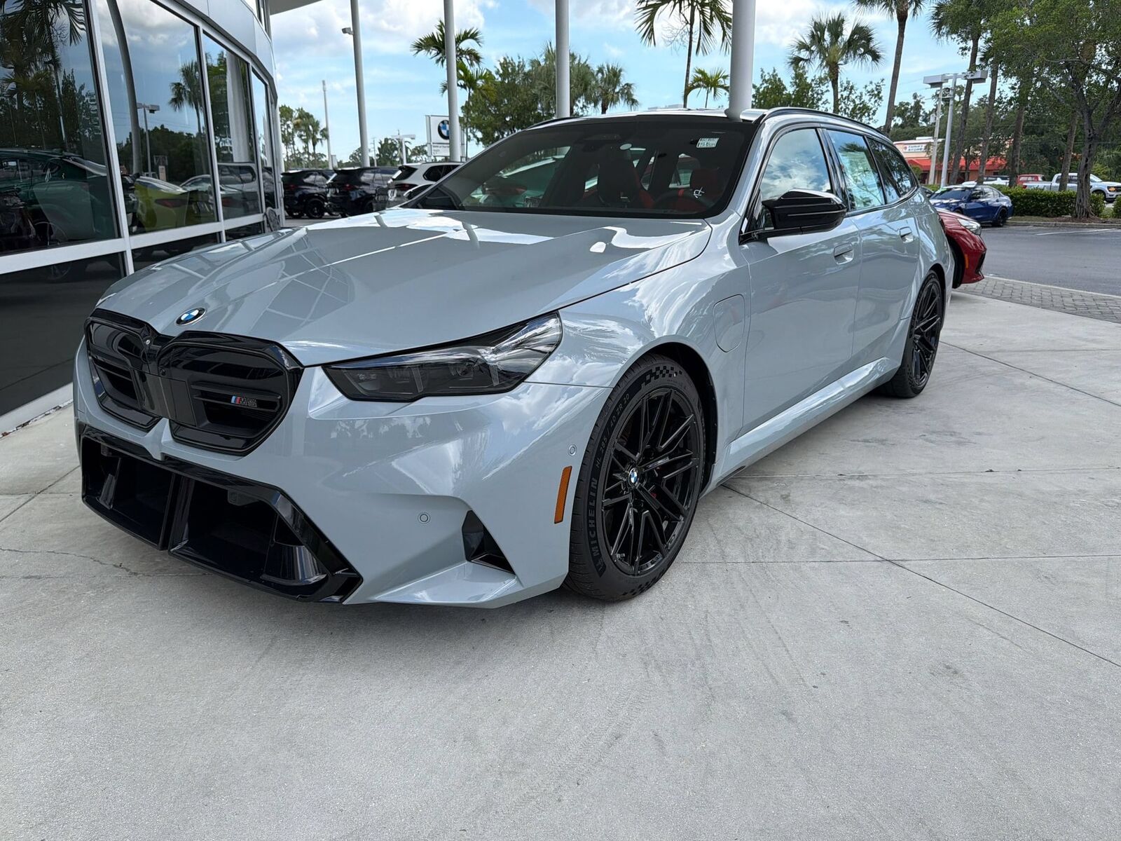2027 BMW M5