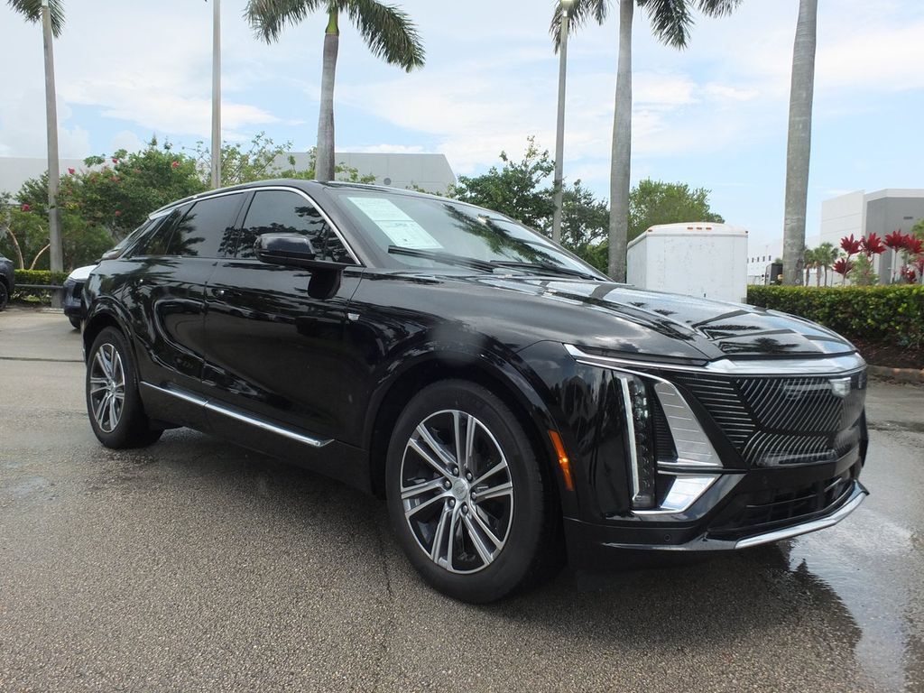 2025 CADILLAC Lyriq