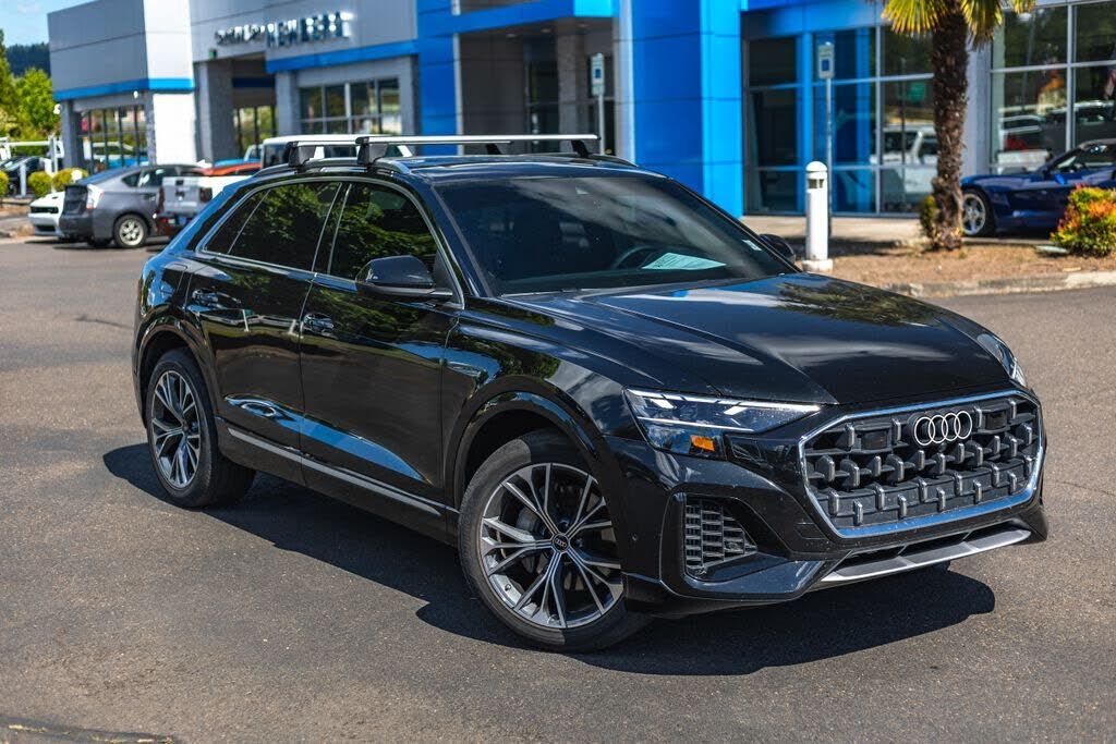 2025 Audi Q8