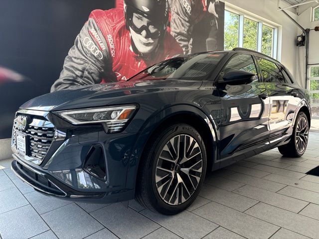 2024 Audi Q8