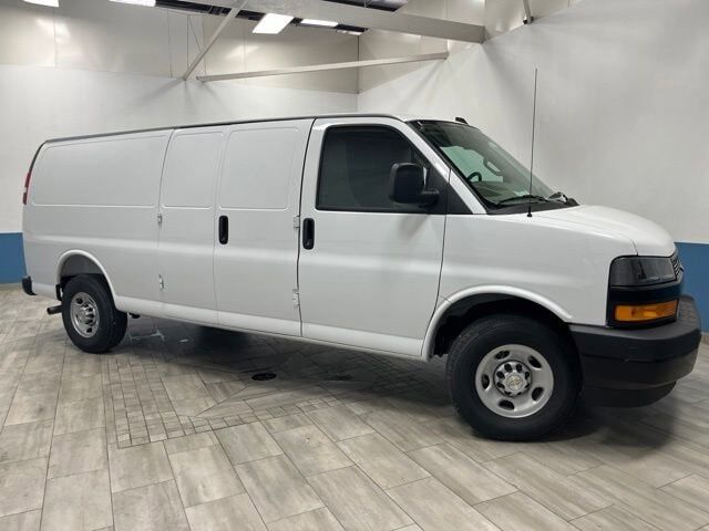 2026 CHEVROLET Express
