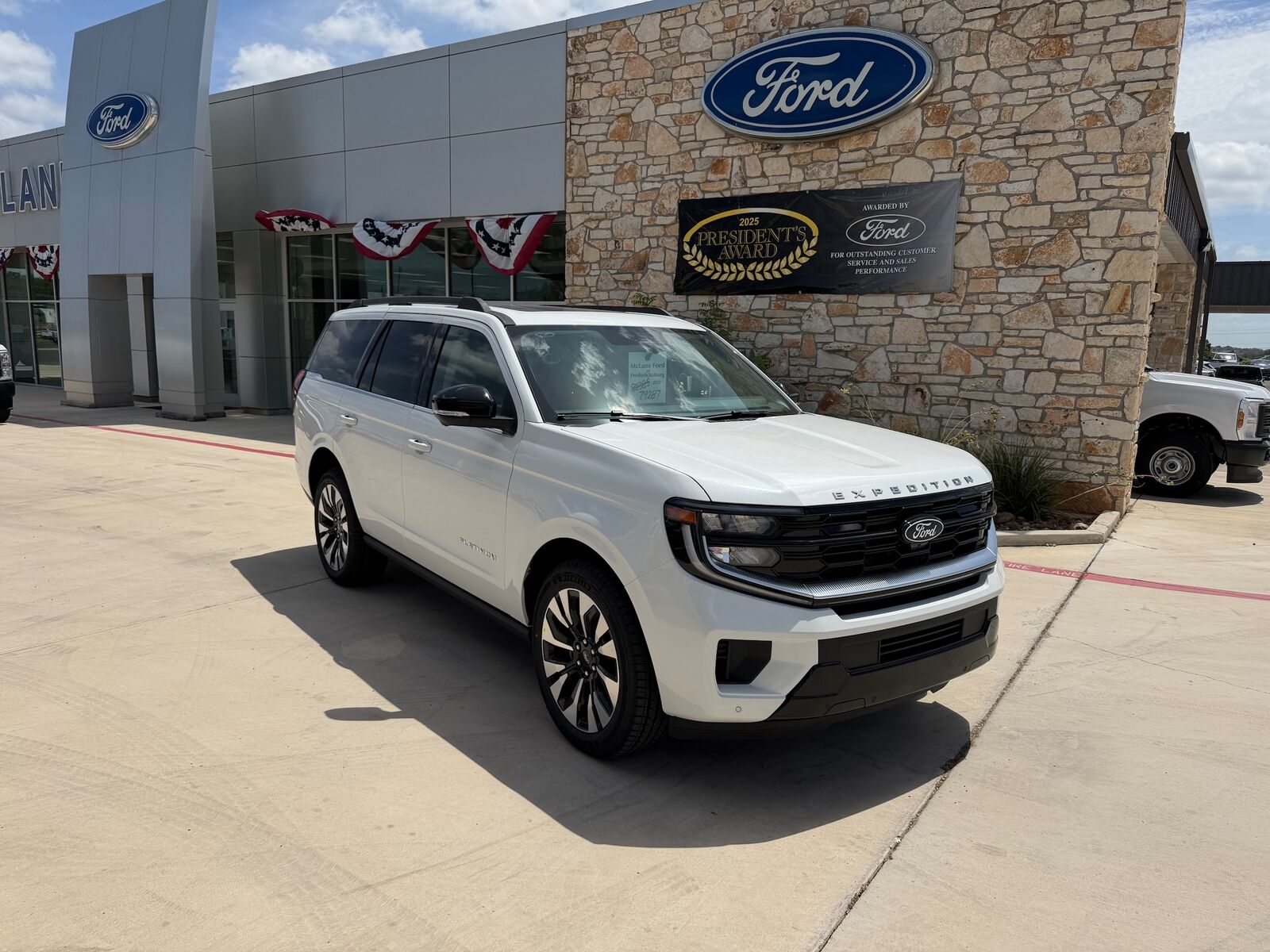 2027 FORD Expedition