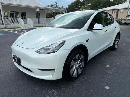 2021 TESLA Model Y