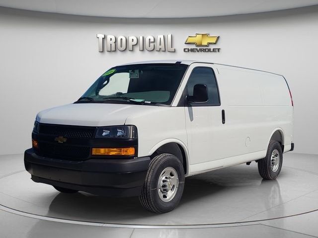 2026 CHEVROLET Express