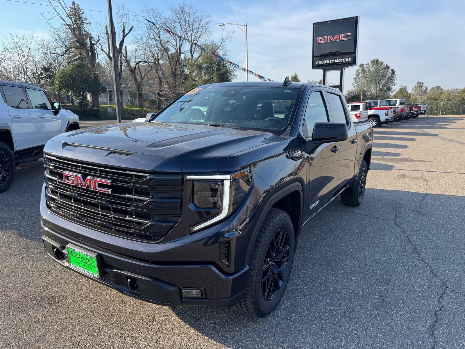 2025 GMC Sierra