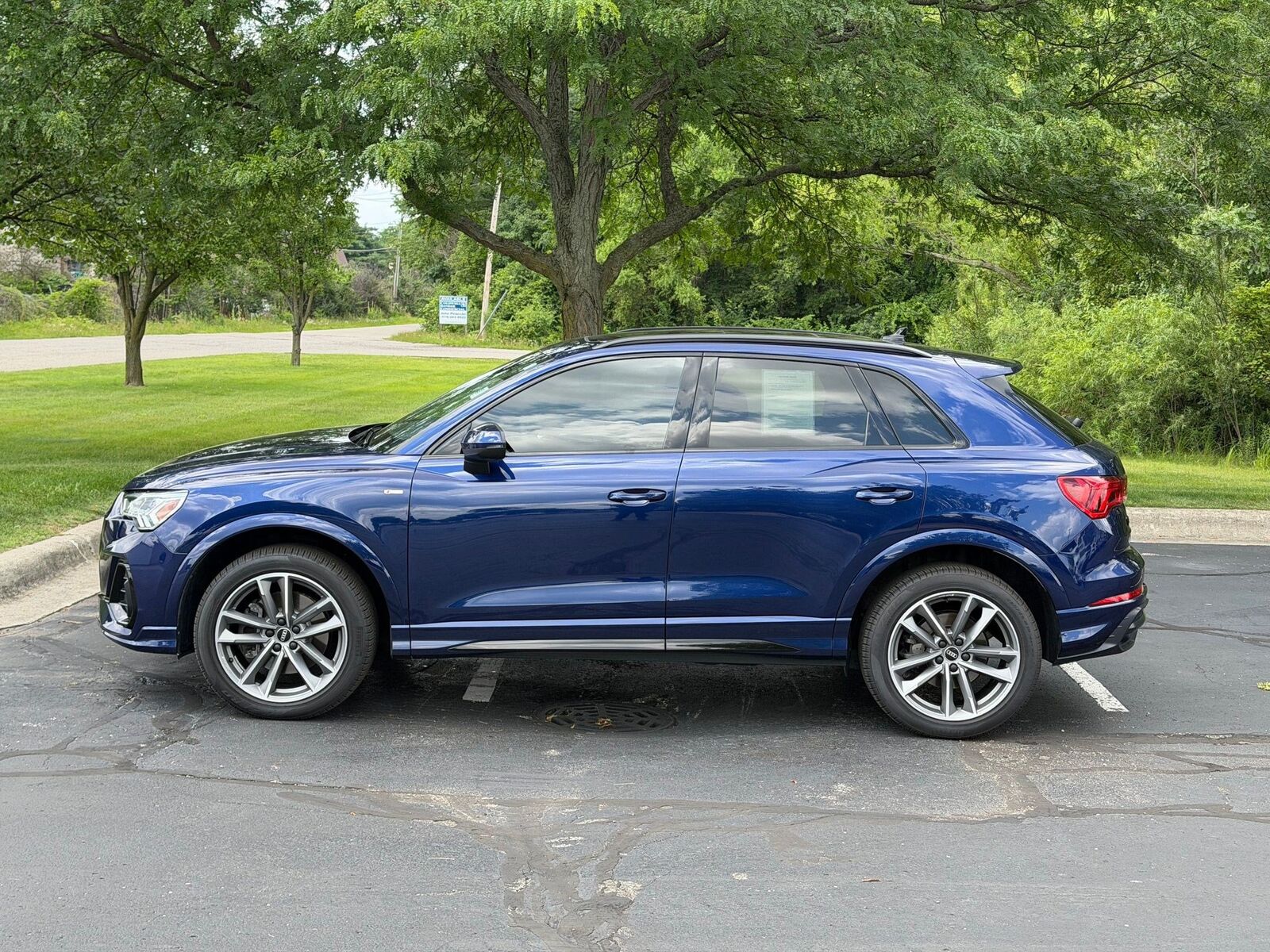 2022 Audi Q3