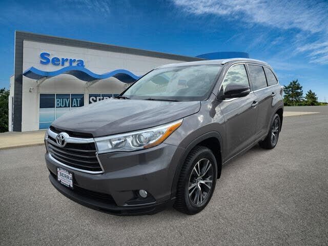 2016 TOYOTA Highlander