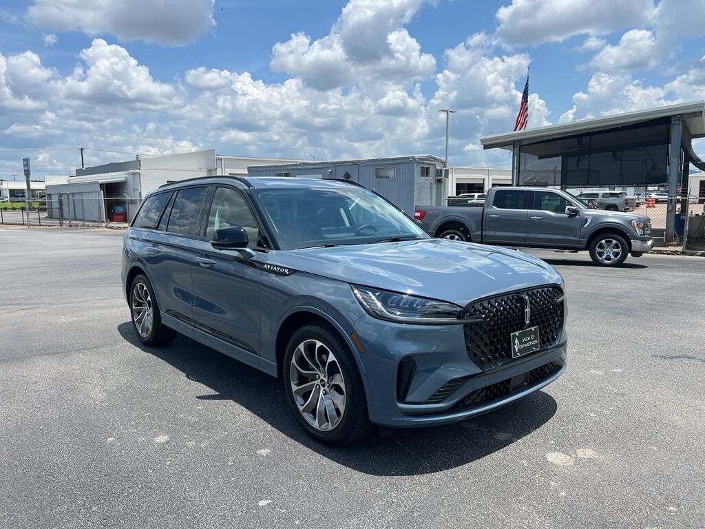 2026 LINCOLN Aviator
