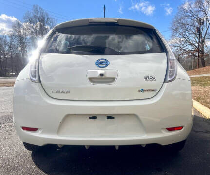 2012 NISSAN Leaf