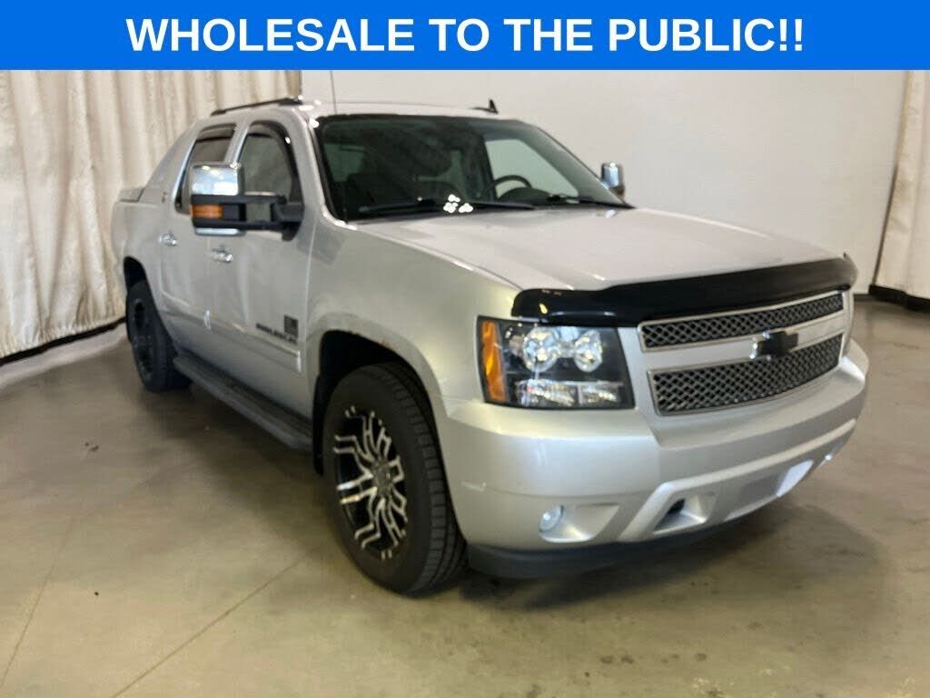 2013 CHEVROLET Avalanche